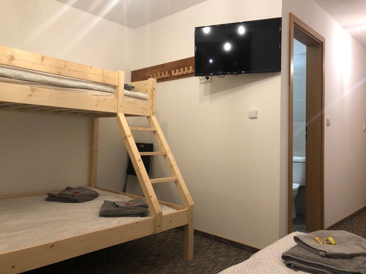 فندق Wolf House Klinovec Loučná pod Klínovcem المظهر الخارجي الصورة